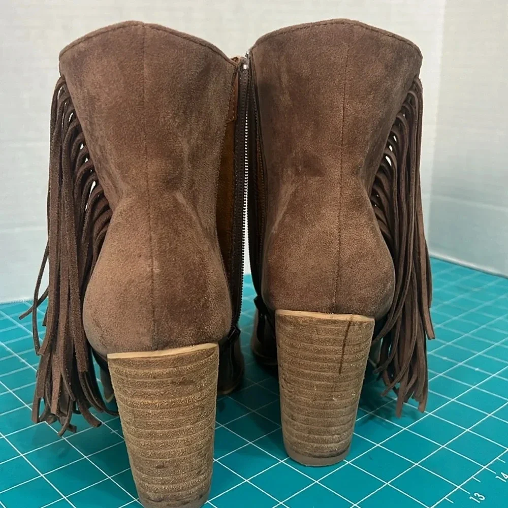 Beautiful Carmel Brown leather Suede Fringe boots Beast Fashion for the Buckle